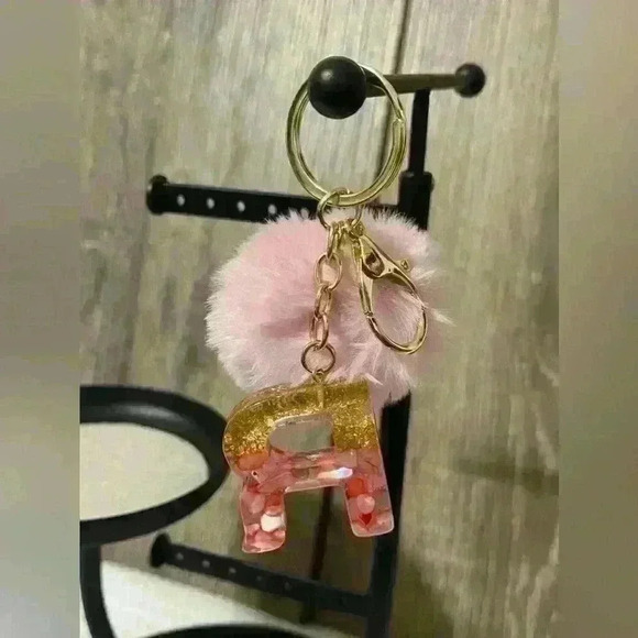 Letter ‘R’ Keychain Pink - Picture 2 of 2